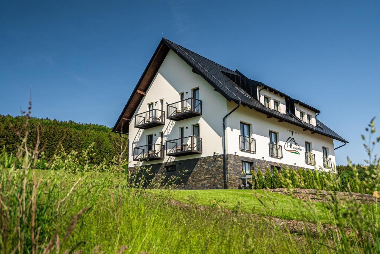 J-H Apartmany Horsky Resort Bukova Hora - 100 M Od Lanovky Cervena Voda Exterior photo